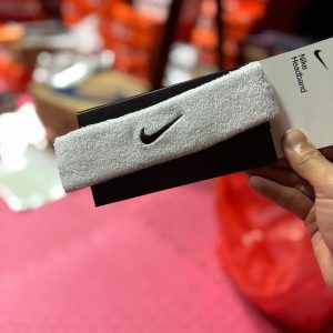 Băng đô Nike swoosh AC2285-101